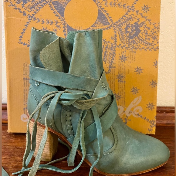 Free People Jade Seven Wonders Wrap Tie Boots 38 - Picture 2 of 11